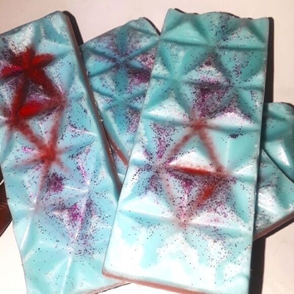 Hand Crafted Berry SeaBreeze Natural wax melt glitter bar 1pc - Picture 8 of 8